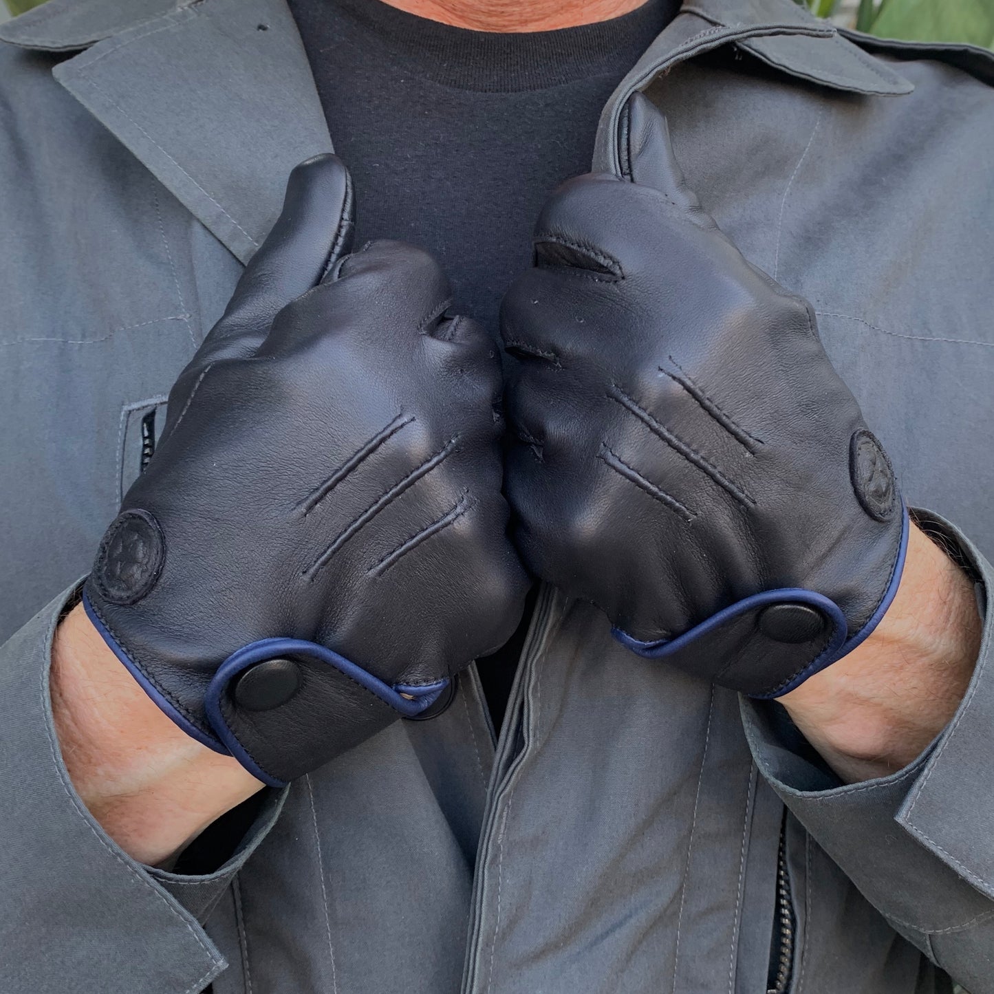 Bertie Gloves - Black / Blue